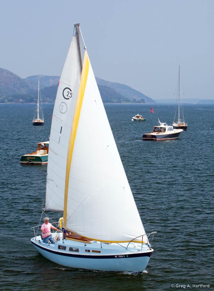 best 25 foot sailboat