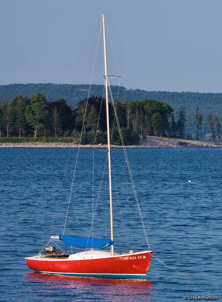 The Rhodes 19 foot Sailboat Rental