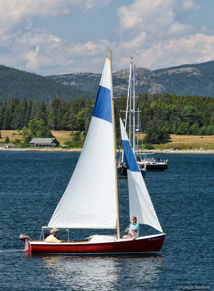 The Rhodes 19 foot Sailboat Rental